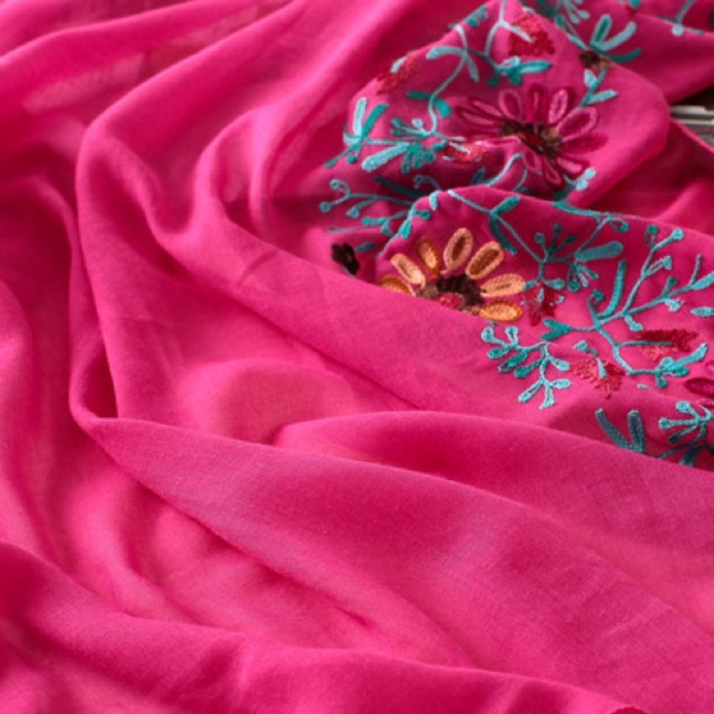 Soft embroidered scarf wrap shawls - Picture 12 of 16